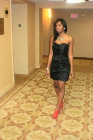 black cocktail dress with red shoes