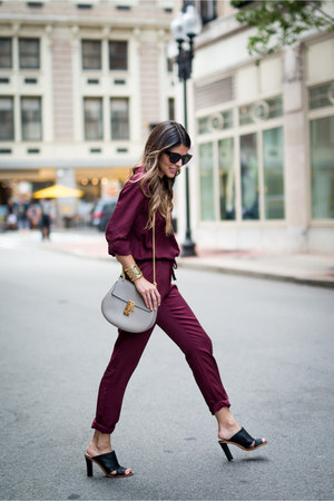 maroon mules