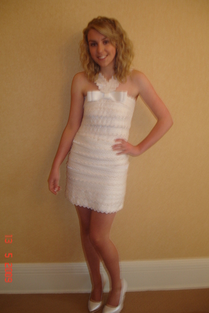marc by marc jacobs white dress gossip girl