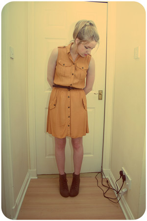 florence and fred orange dress