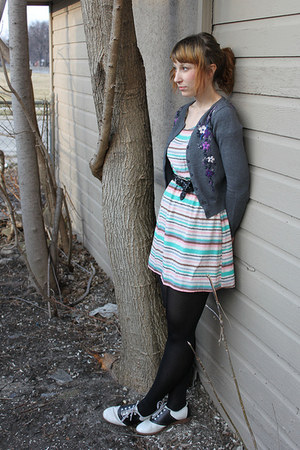 modcloth saddle shoes