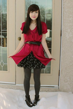 le chateau red boots