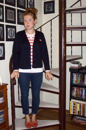 red minnetonka moccasins