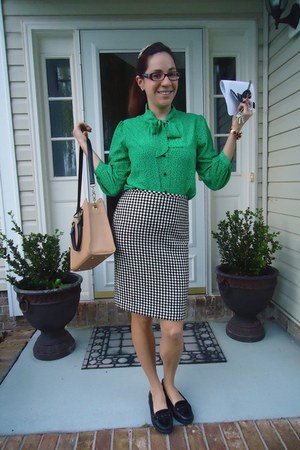 Green Forever 21 Blouses, Tan JCrew Bags, Black ...