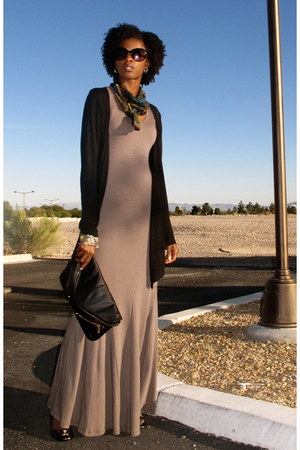 Black Clutch Top Purses Heather Gray Maxi Dress Go Couture Black Clutch Top Purses Heather Gray Maxi Dress Go Couture Dresses Love By Rodenagorsche Chictopia