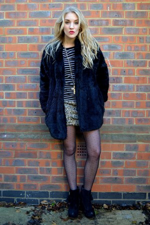 primark black fluffy jacket