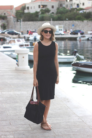 black long champ bag